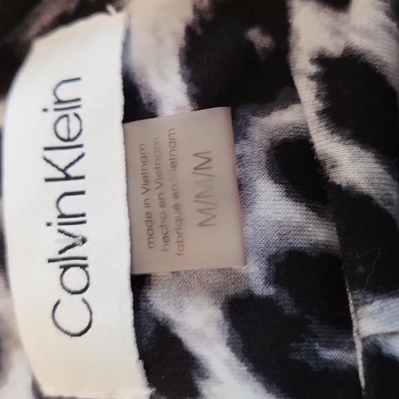 Calvin Klein sleeveless blouse - Picture 8 of 9